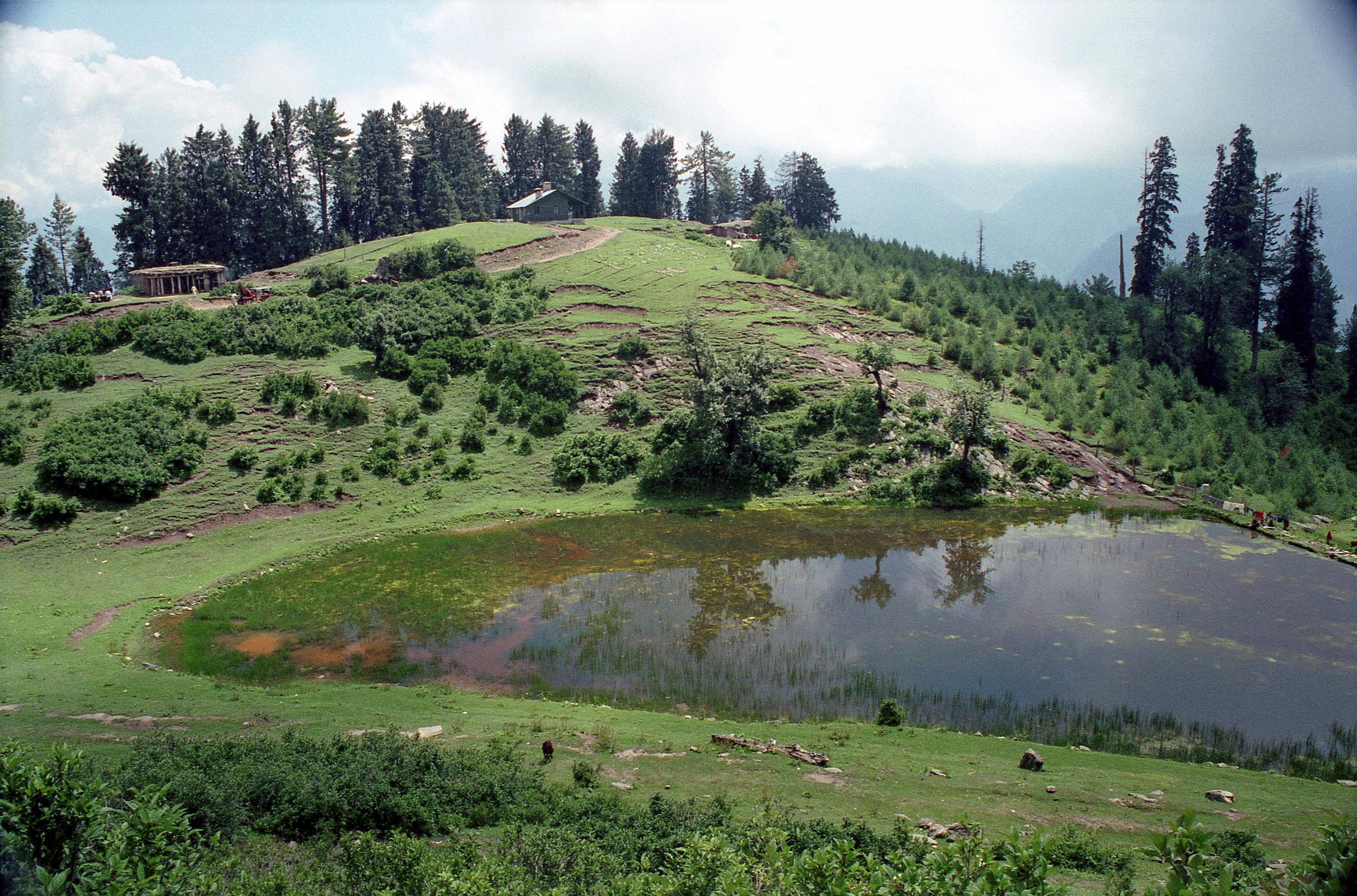 18 Beautiful Sri Lake At Sri Paya Meadow Above Shogran Kaghan Valley We leave the main road after Kaghan and climb 8km through tall pine trees to Shogran (2362m), a major Pakistani tourist destination set among tall pine trees, green meadows, cornfields and cow pastures. We drive up an extremely rough jeep track to Sri Paya, just a plain grassy meadow. Just down from the Sri Paya meadow there is a small meadow with a beautiful green Sri Lake.